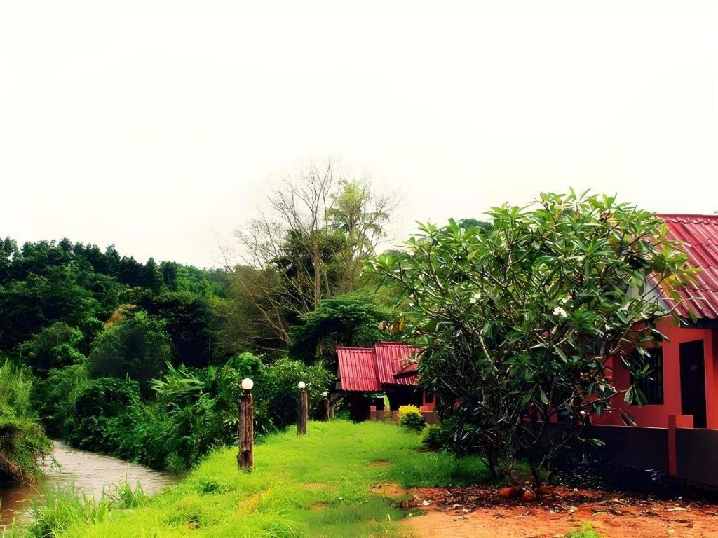 Umphangburiresort Luaran gambar